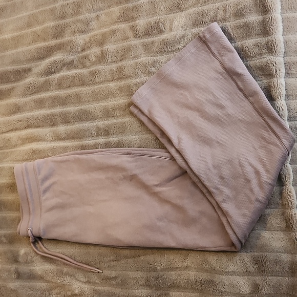 Aritzia waffle pants - Picture 2 of 3